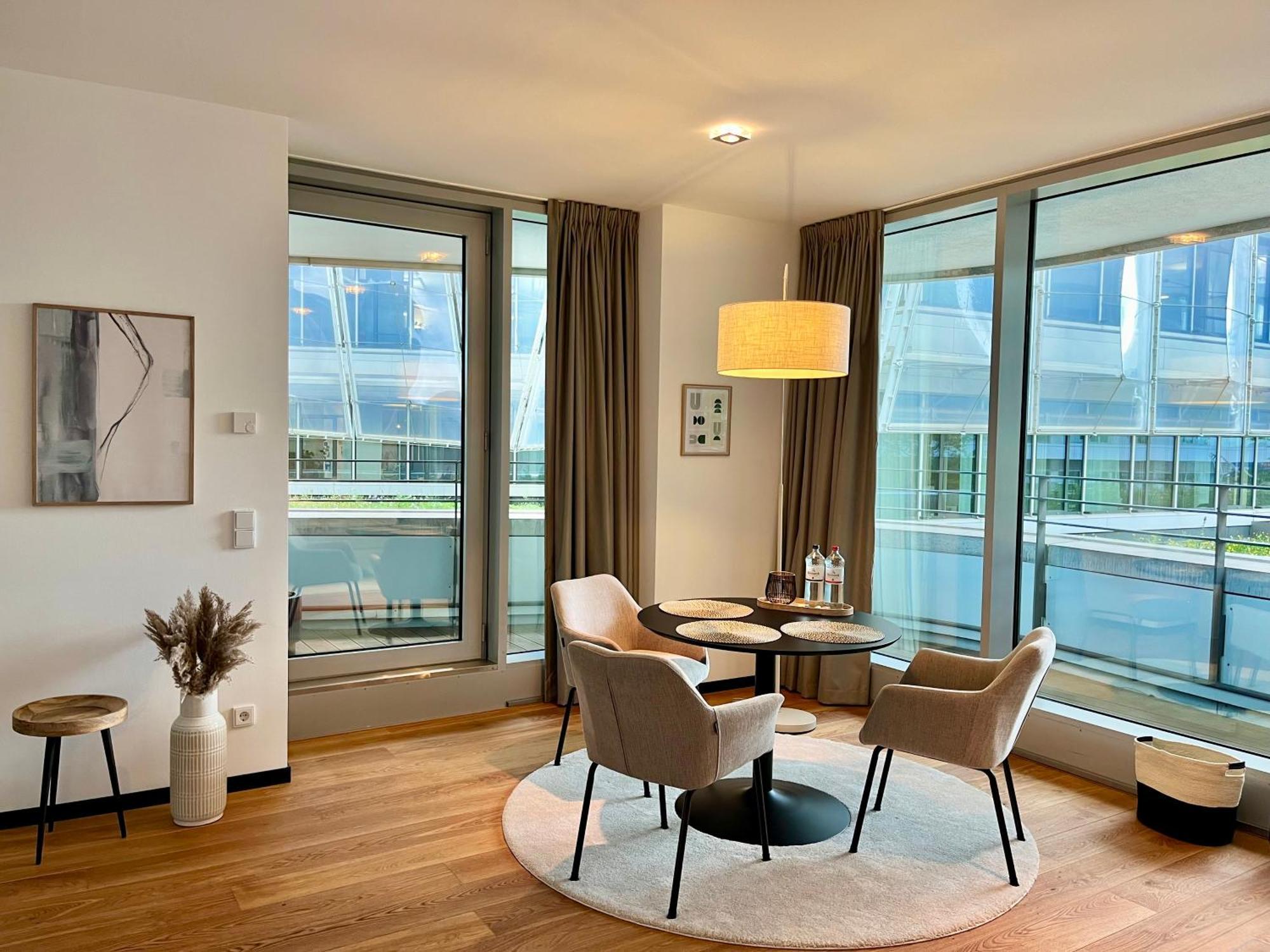 Апартаменты Come2stay Hafencity - Marco Polo Tower *